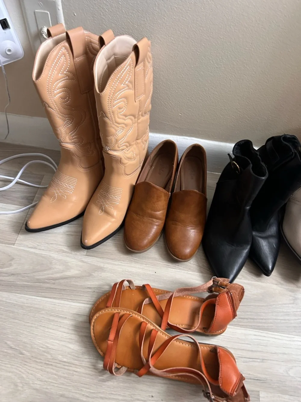 Bundle 5 pairs of women’s size 7/7.5 shoes!! PLEASE TAKE FROM ME. 🥰🥰🥰🥰 - Picture 3 of 4